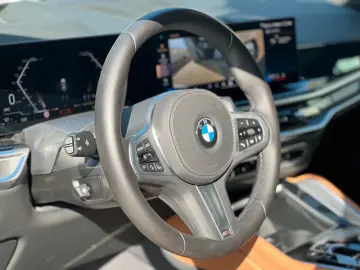 BMW X6 xDrive30d M Sport - Panoramic - HUD