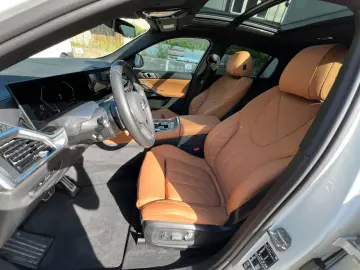 BMW X6 xDrive30d M Sport - Panoramic - HUD