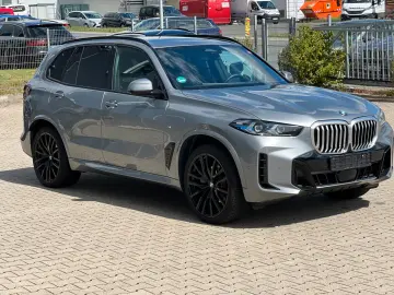 BMW X5 xDrive30d M Sport - Panoramic - HUD