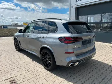 BMW X5 xDrive30d M Sport - Panoramic - HUD