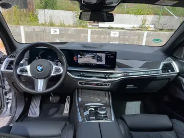 BMW X5 xDrive30d M Sport - Panoramic - HUD