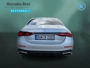 MERCEDES-BENZ E 220 d AMG SCREEN NIGHT PANO DIST 360…