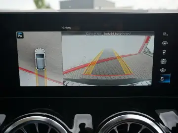 MERCEDES-BENZ EQA 250 Progressive SoH 95 6 % WideScreen 458