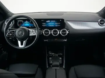 MERCEDES-BENZ EQA 250 Progressive SoH 95 6 % WideScreen 458