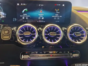 MERCEDES-BENZ EQA 250  AMG Line  AHK Head-up Distron…