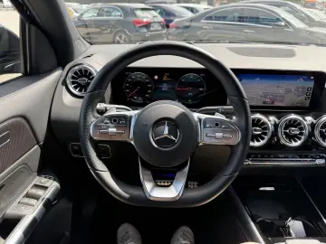 MERCEDES-BENZ EQA 350 4m AMG DISTR Pano 360 Memory 2…
