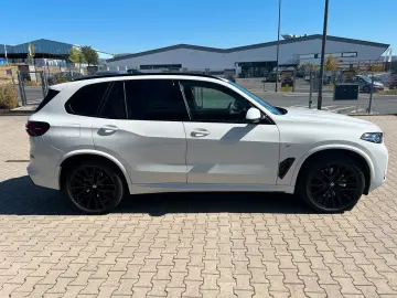 BMW X5 xDrive30d M Sport Pro - Panoramic - HUD