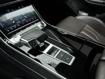 Audi A8 60 TFSI e quattro tiptronic; Garantie; Finantare