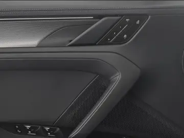 Porsche Cayenne Coupe Electric Matrix HUD 3D Surround Be