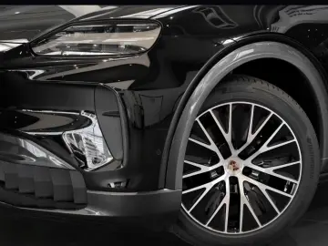 Porsche Cayenne Coupe Electric Matrix HUD 3D Surround Be