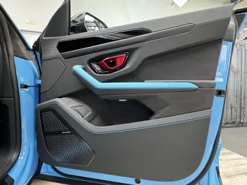 2025 Lamborghini Urus SE Blu Cepheus B&O 3D 23  Pano