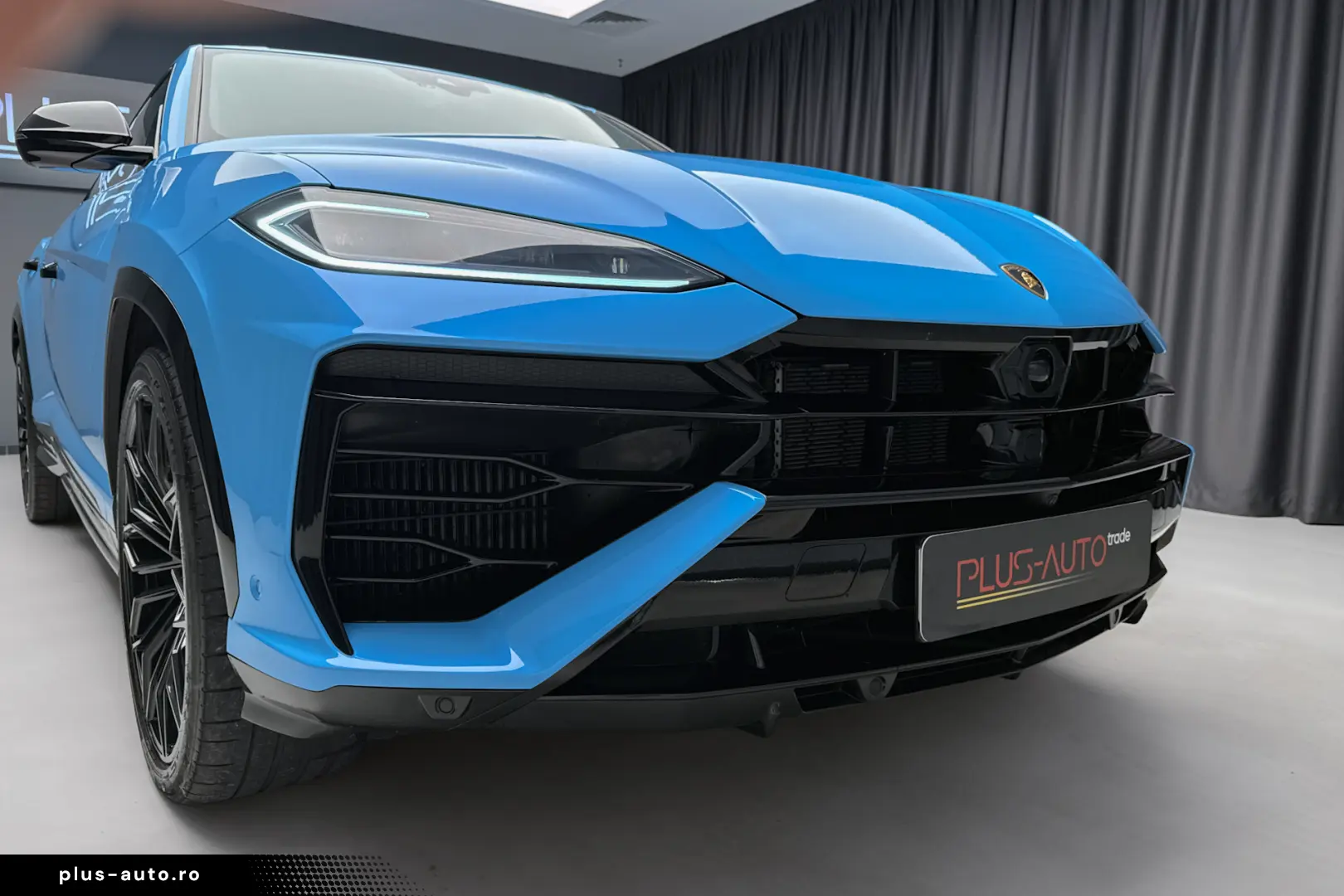 2025 Lamborghini Urus SE Blu Cepheus B&O 3D 23  Pano