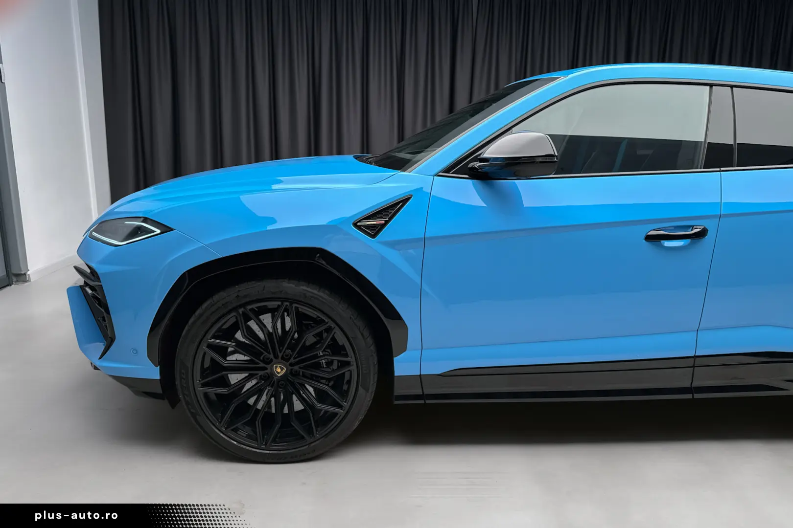 2025 Lamborghini Urus SE Blu Cepheus B&O 3D 23  Pano