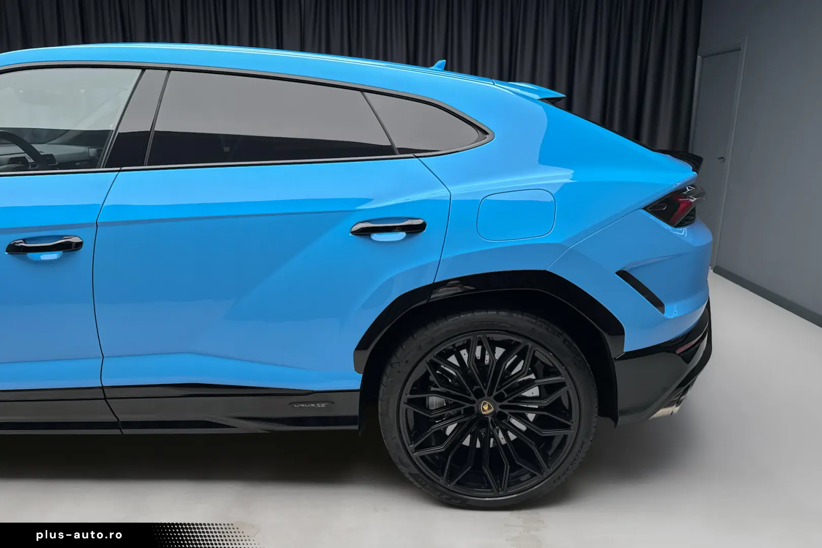 2025 Lamborghini Urus SE Blu Cepheus B&O 3D 23  Pano