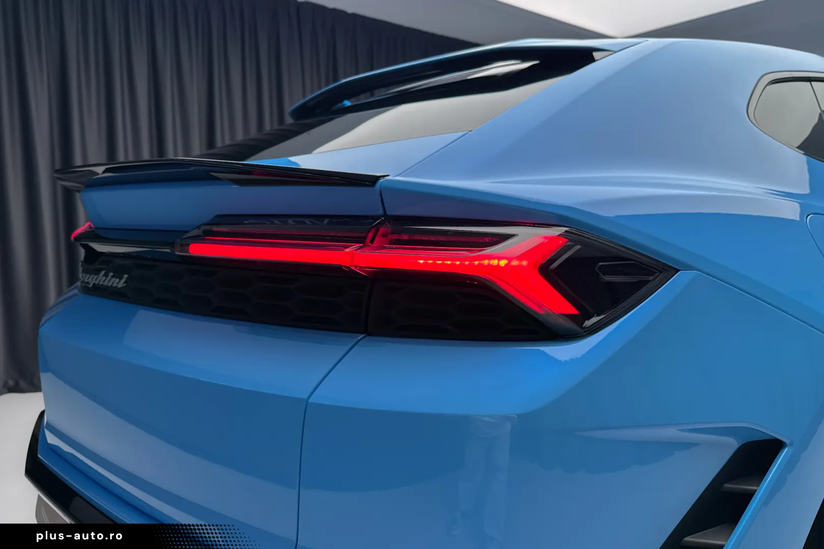 2025 Lamborghini Urus SE Blu Cepheus B&O 3D 23  Pano