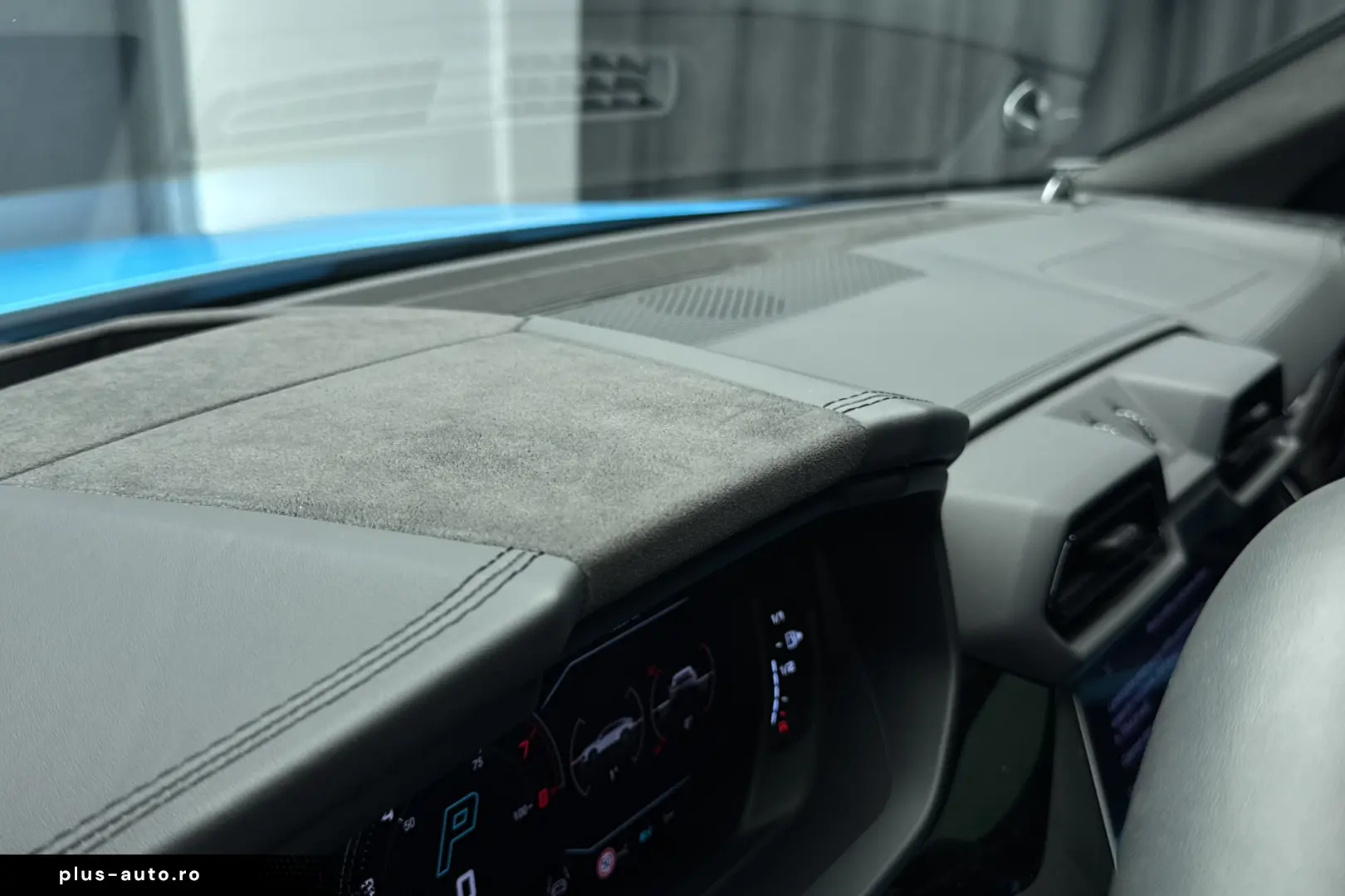 2025 Lamborghini Urus SE Blu Cepheus B&O 3D 23  Pano