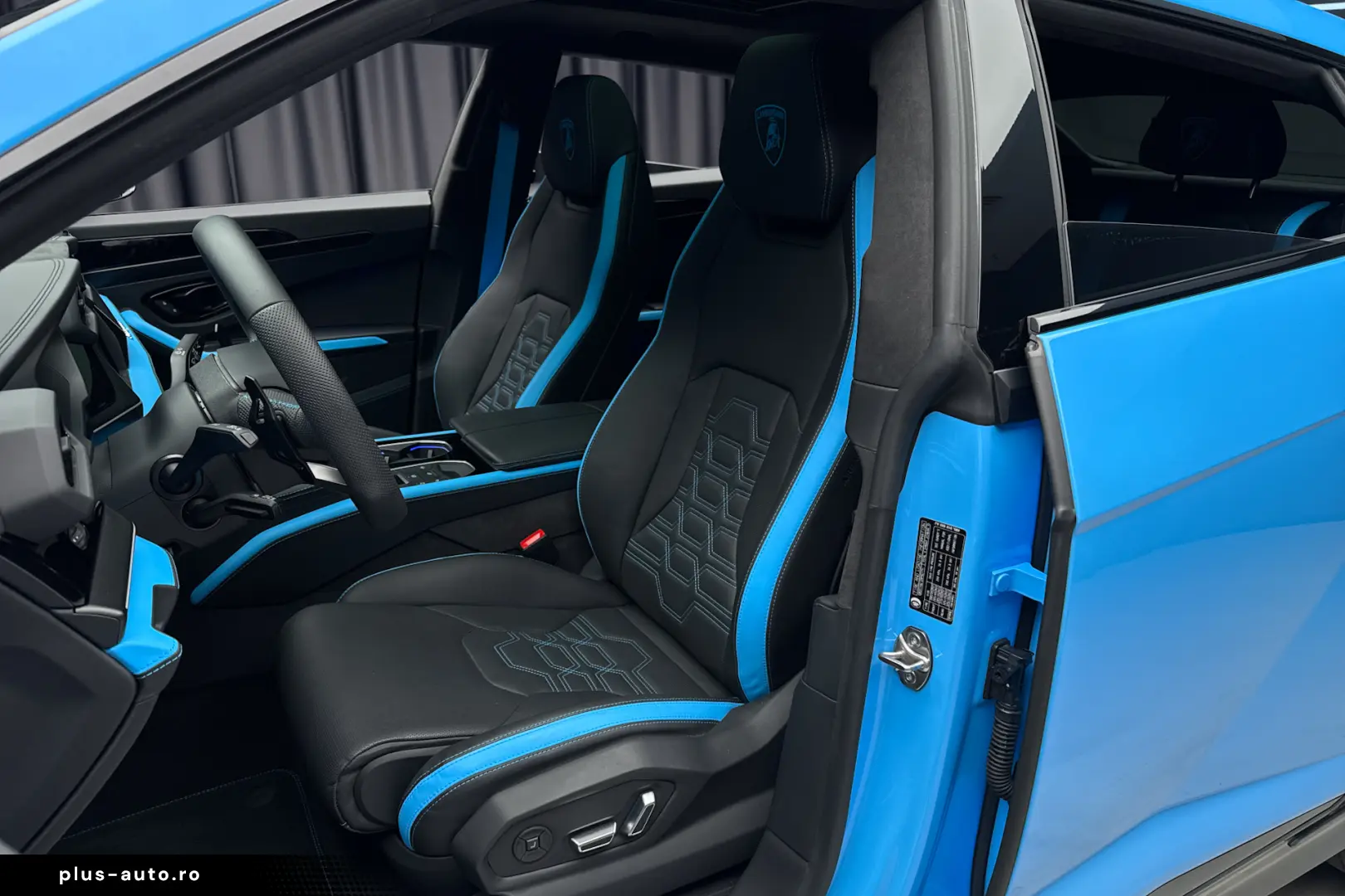 2025 Lamborghini Urus SE Blu Cepheus B&O 3D 23  Pano