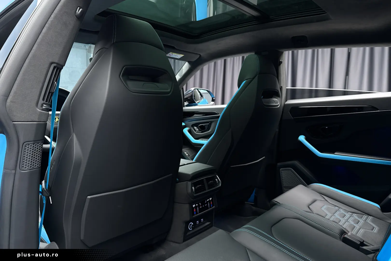 2025 Lamborghini Urus SE Blu Cepheus B&O 3D 23  Pano