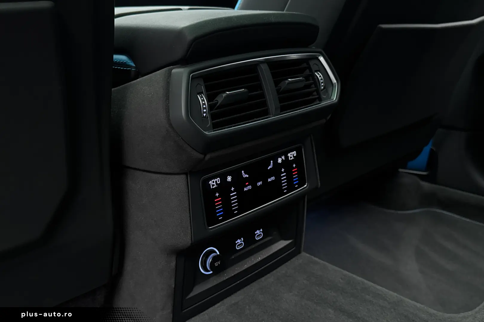 2025 Lamborghini Urus SE Blu Cepheus B&O 3D 23  Pano