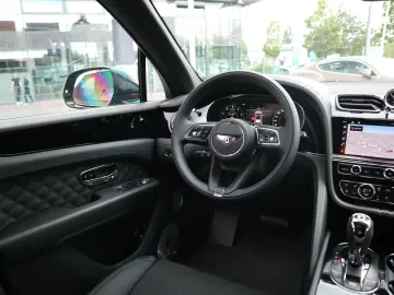 Bentley Bentayga V8 S  Satin Naim Parking Heater