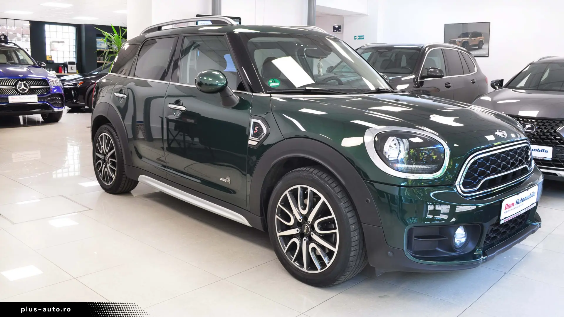 MINI COUNTRYMAN S ALL4 AT HARMAN KARDON PANORAMA