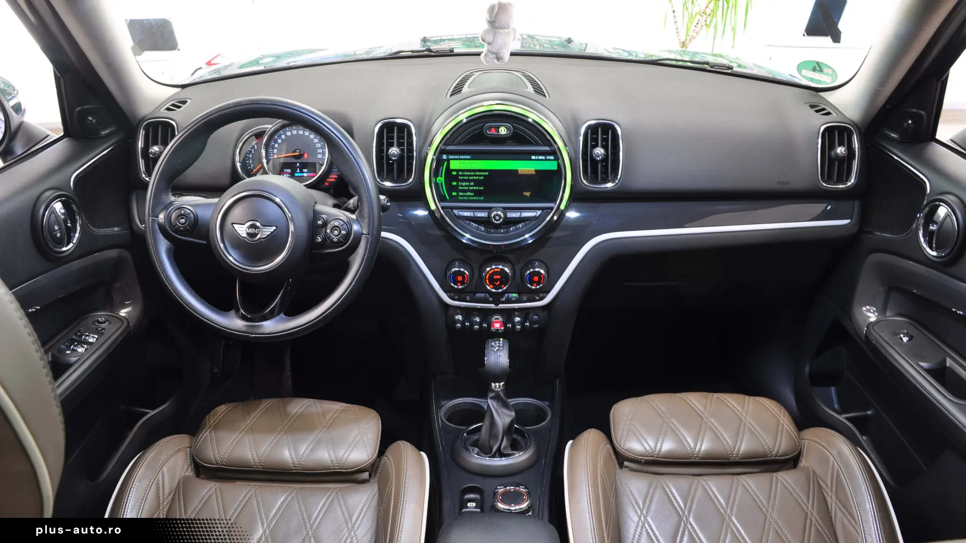MINI COUNTRYMAN S ALL4 AT HARMAN KARDON PANORAMA