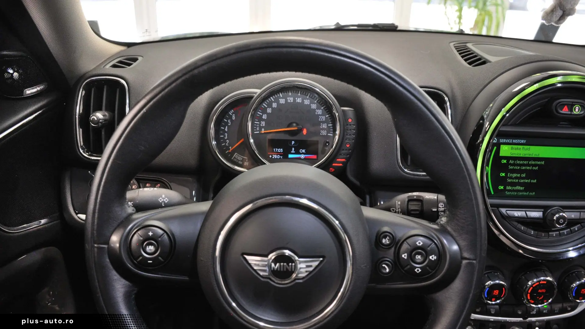 MINI COUNTRYMAN S ALL4 AT HARMAN KARDON PANORAMA