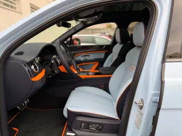 Bentley Bentayga Artenara Edition V8 MULLINER_LIVRARE RAPIDA