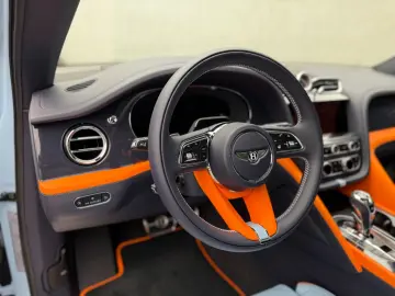 Bentley Bentayga Artenara Edition V8 MULLINER_LIVRARE RAPIDA