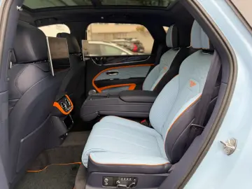 Bentley Bentayga Artenara Edition V8 MULLINER_LIVRARE RAPIDA