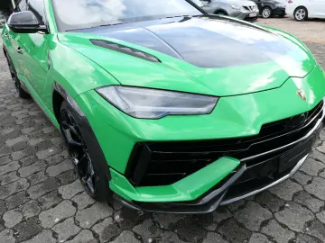 LAMBORGHINI Urus Performante Full-Carbon Night