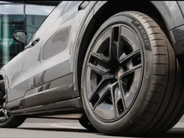 Porsche Cayenne Coupe Electric
