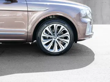Bentley Bentayga Atelier V8 Bang & Olufsen  Tow Bar