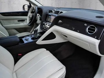 Bentley Bentayga Atelier V8 Bang & Olufsen  Tow Bar