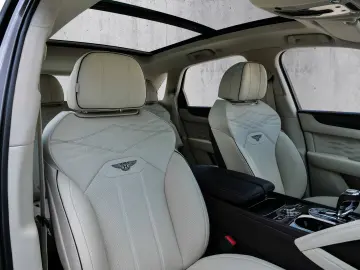 Bentley Bentayga Atelier V8 Bang & Olufsen  Tow Bar