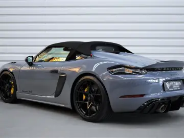 PORSCHE 718 Boxster Spyder RS Weissach Ceramic BOSE