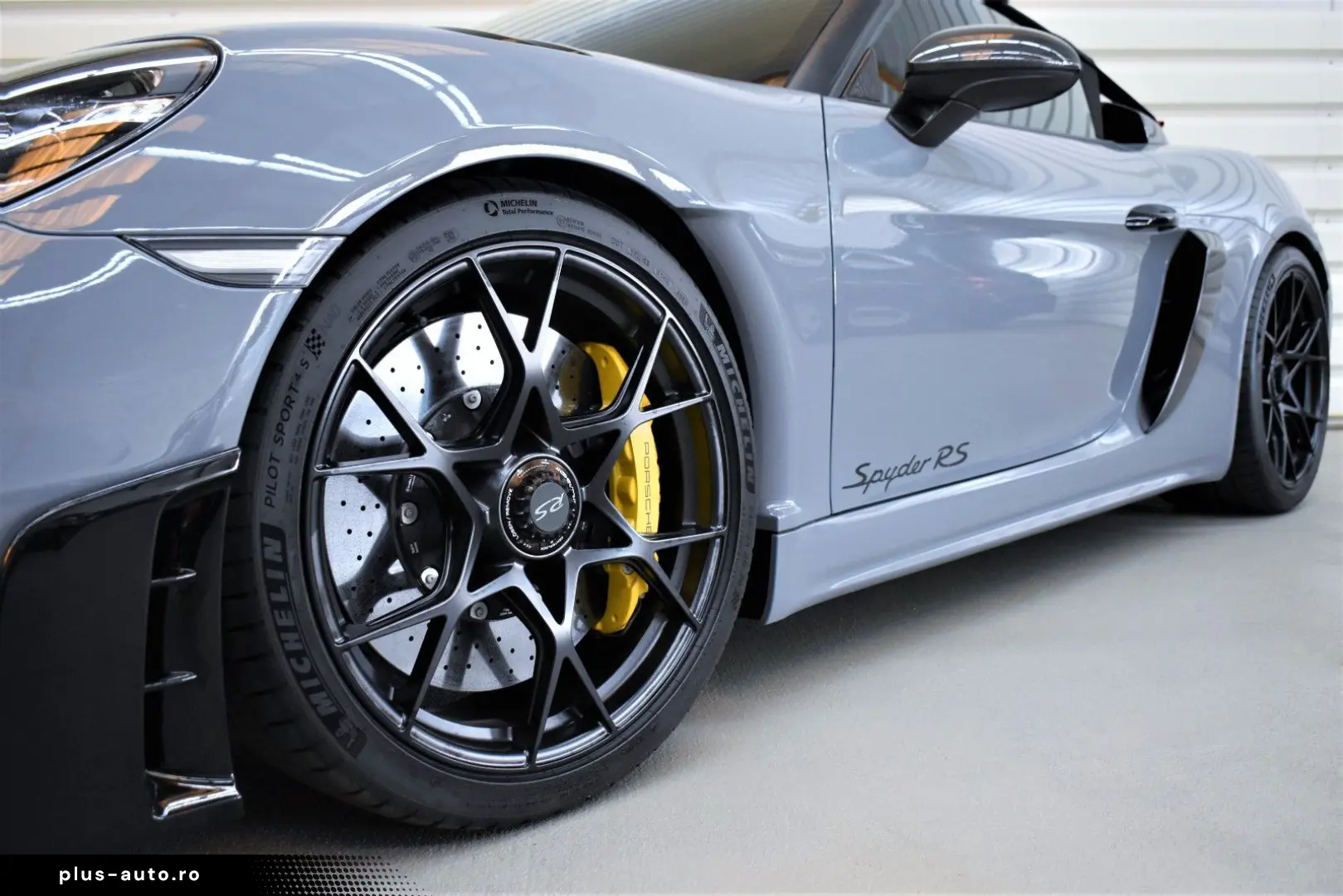 PORSCHE 718 Boxster Spyder RS Weissach Ceramic BOSE
