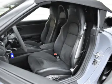 PORSCHE 718 Boxster Spyder RS Weissach Ceramic BOSE