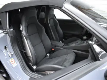 PORSCHE 718 Boxster Spyder RS Weissach Ceramic BOSE