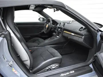 PORSCHE 718 Boxster Spyder RS Weissach Ceramic BOSE