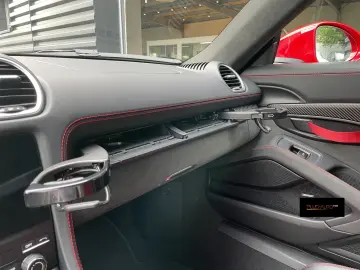PORSCHE 718 Spyder RS Lift Bose CarPlay