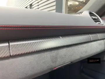 PORSCHE 718 Spyder RS Lift Bose CarPlay