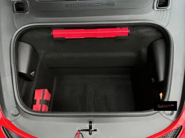 PORSCHE 718 Spyder RS Lift Bose CarPlay