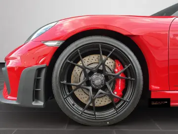 PORSCHE 718 Spyder RS Lift Bose CarPlay