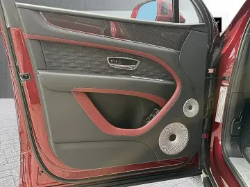 Bentley Bentayga V8 Speed  CC-Brakes B&O