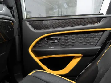 Bentley Bentayga Speed V8   Akrapovic   Prod.2026