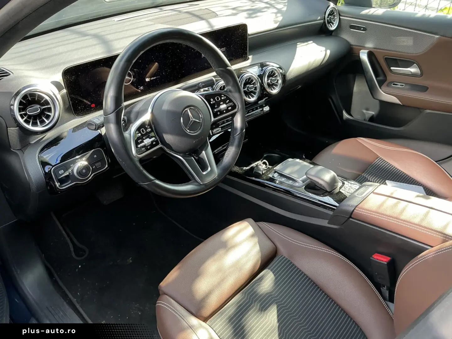 MERCEDES-BENZ A 250 e Advanced Teil-Leder R.Cam Navi LED SHZ