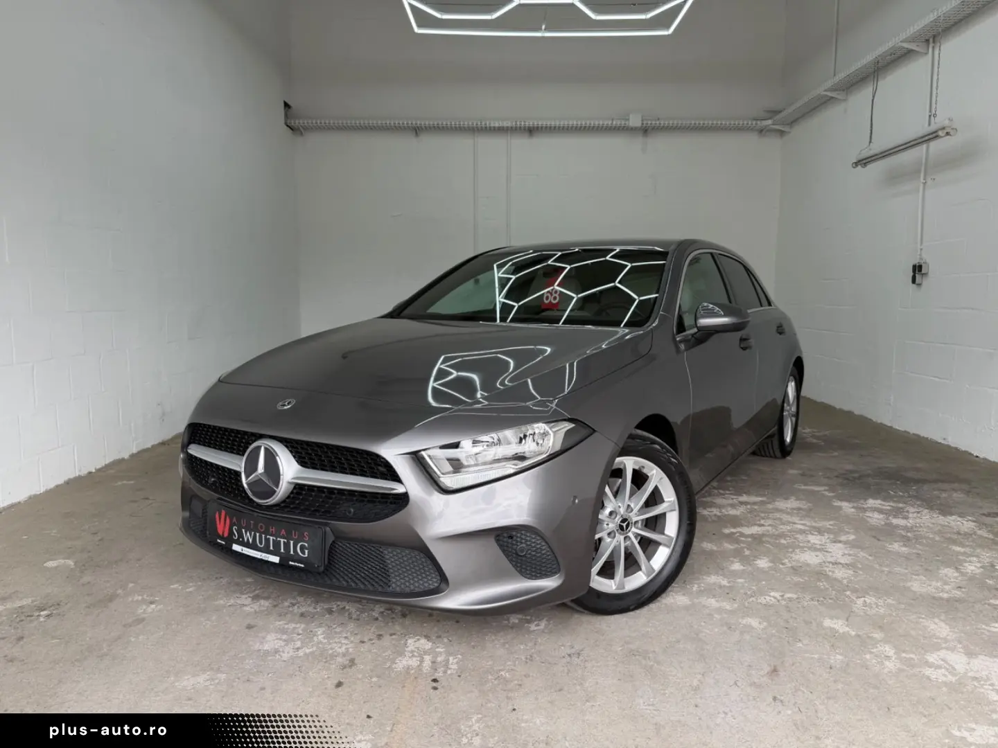 MERCEDES-BENZ A 180 Progressive DCT MBUS LEDER DAB P&hellip;
