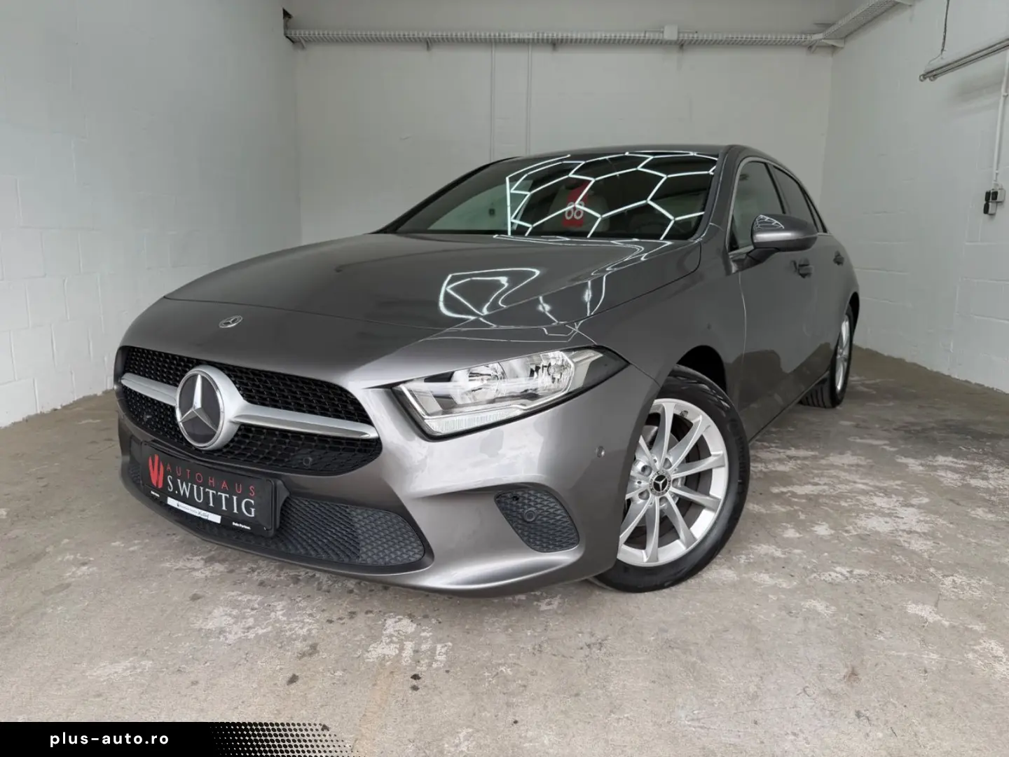 MERCEDES-BENZ A 180 Progressive DCT MBUS LEDER DAB P&hellip;