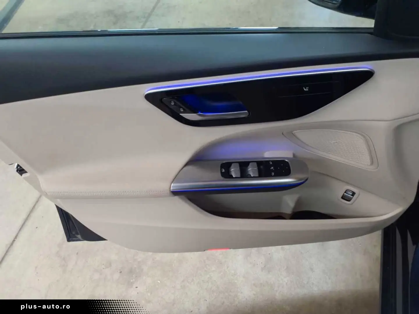 MERCEDES-BENZ C 220d T 9G-Ava Pano Assi  BusiP HuD DIS